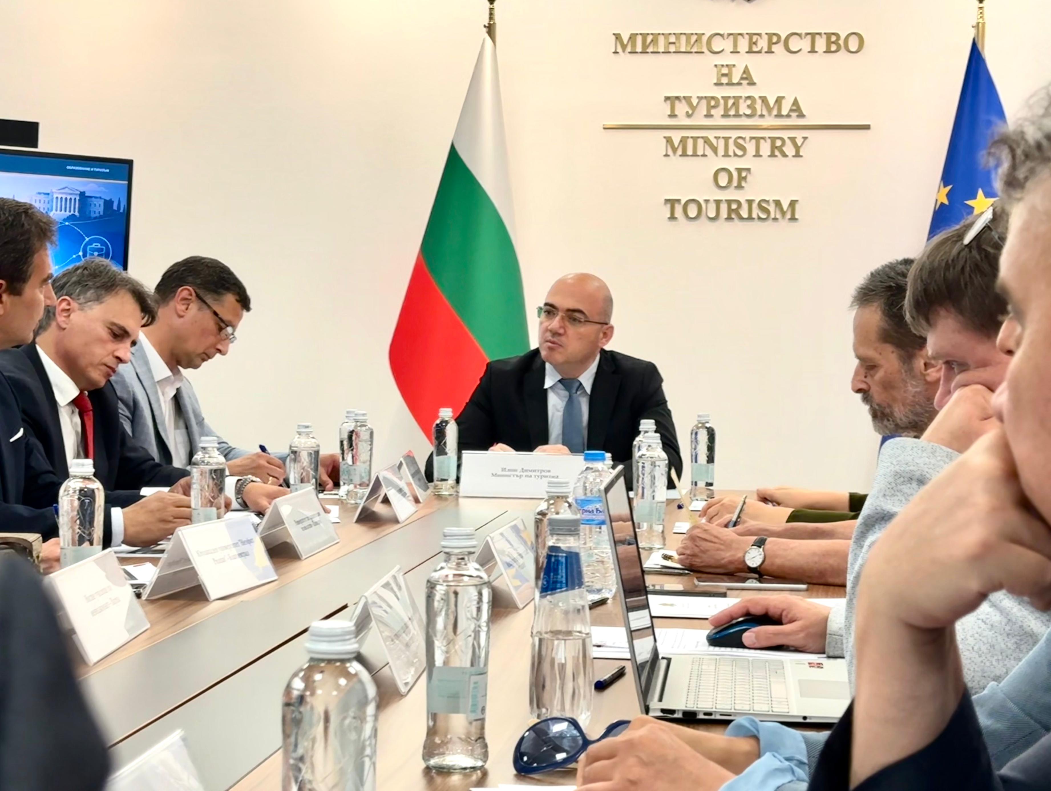 Туризмът влиза в битка за кадри, университетите се включват