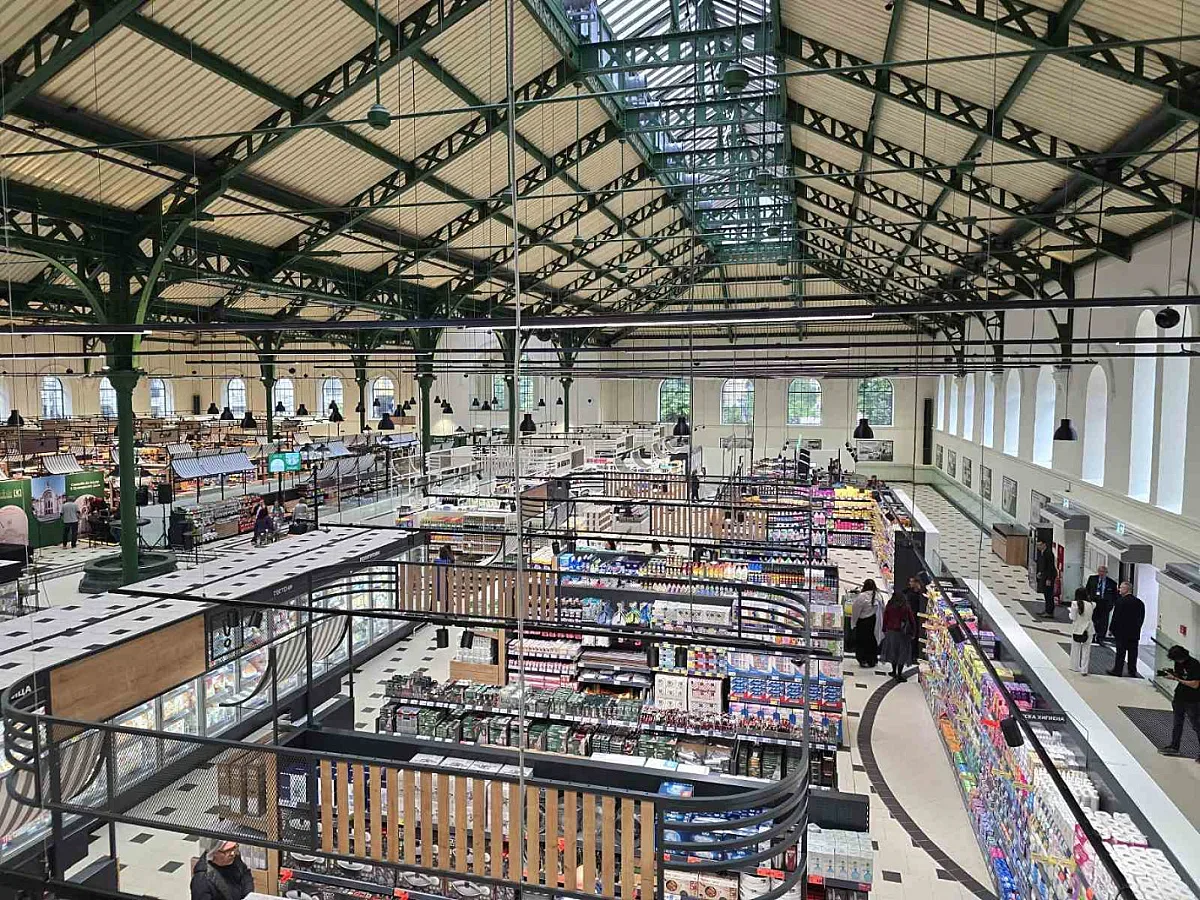 Символ на София отново работи, стана част от голяма търговска верига