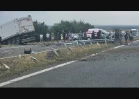 Нещо страшно е от коли! И Динко от Ямбол помага. ТИР отново уби човек
