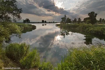 Село с чудни езера става баровски квартал на София. 300 000 евро за къща