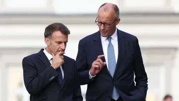 Макрон обяви голямо завръщане на френско-германския мотор