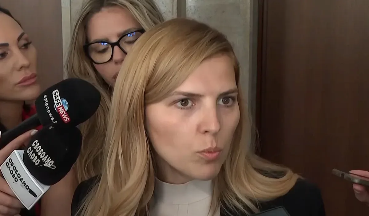Петрова сложи край на спора за Киевската декларация