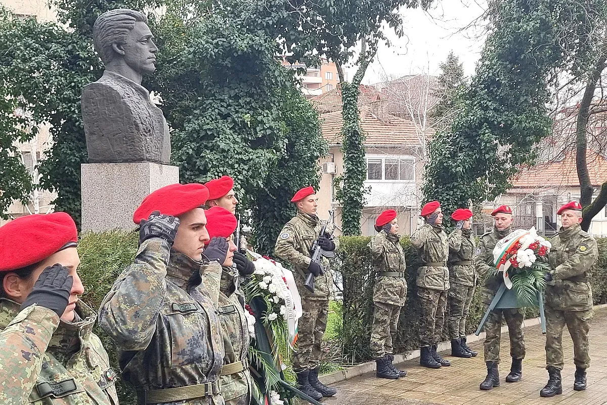 Днес България свежда глава пред Апостола. Ето къде ще има чествания