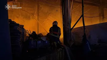 Нощен ракетен удар разтърси пет района на Киев