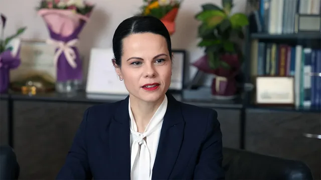Край на неприличните заплати в болниците. Започва истинска реформа