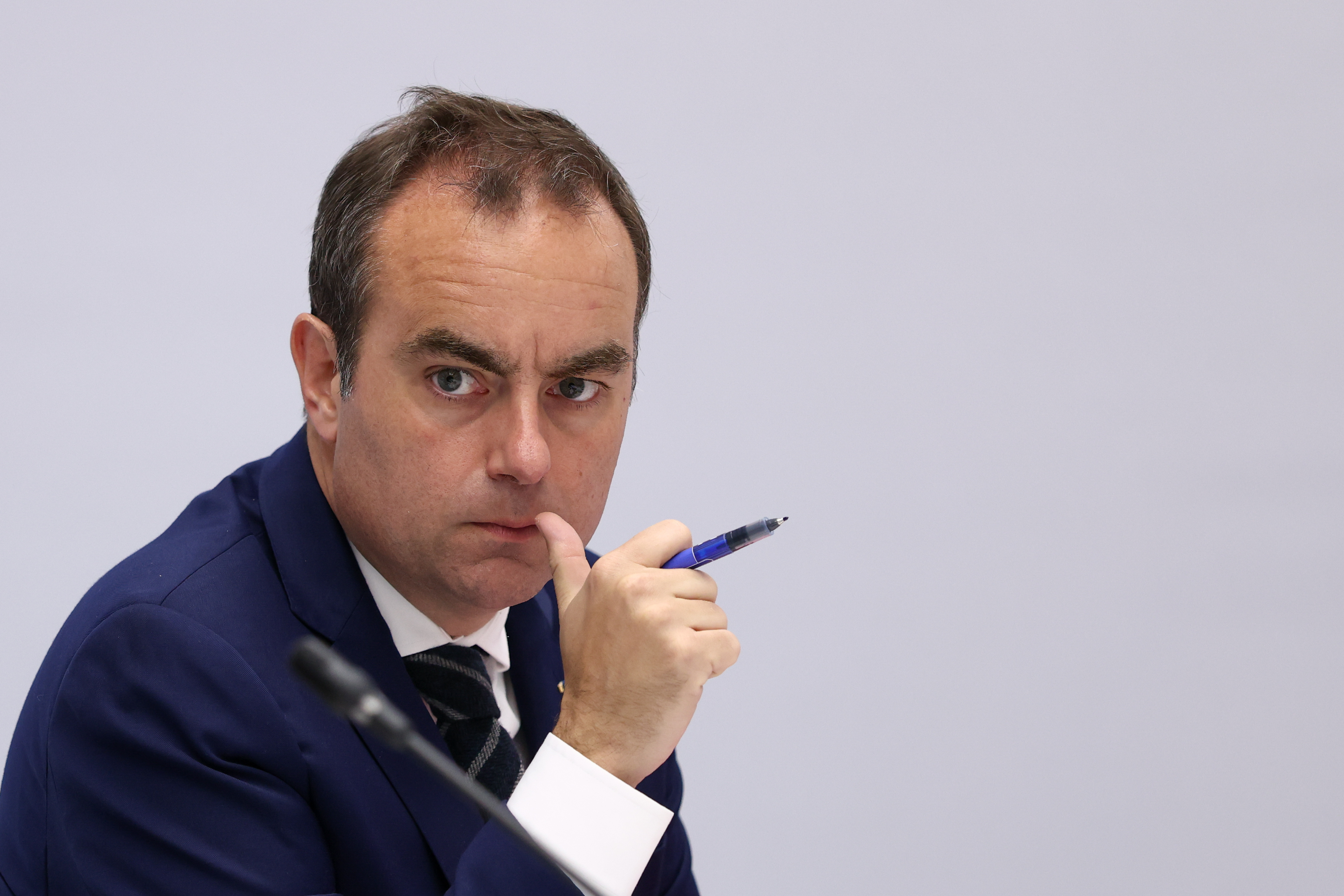 Свят premier 2026 новините от българия българия новините - balgarianovinite. Com няколко служители на френското правителство са били уволнени, след като са... Скандал във франция! Уволниха хора от правителството заради дрога 2026 българия новините balgarianovinite. Com 2026-07-22 19:51:42 свят скандал във франция! Уволниха хора от правителството заради дрога 2026 информационна агенция за разследваща журналистика и разследващ репортаж бургас, българия