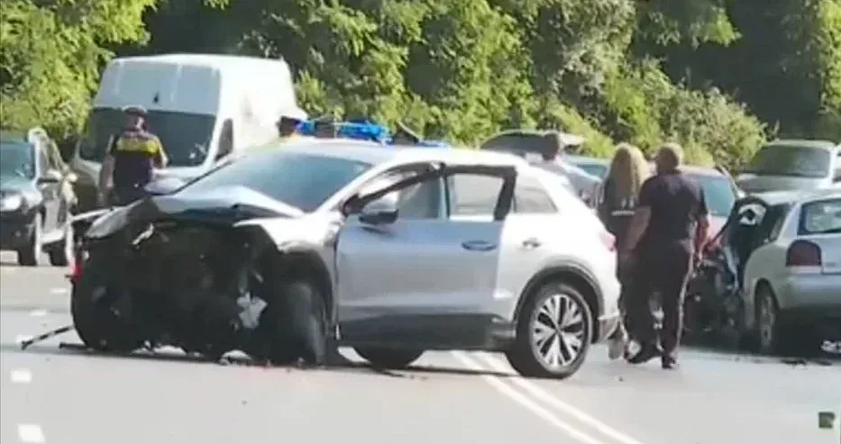 В джипа от катастрофата край Владая, е имало бебе на месец и дете на 4 години  