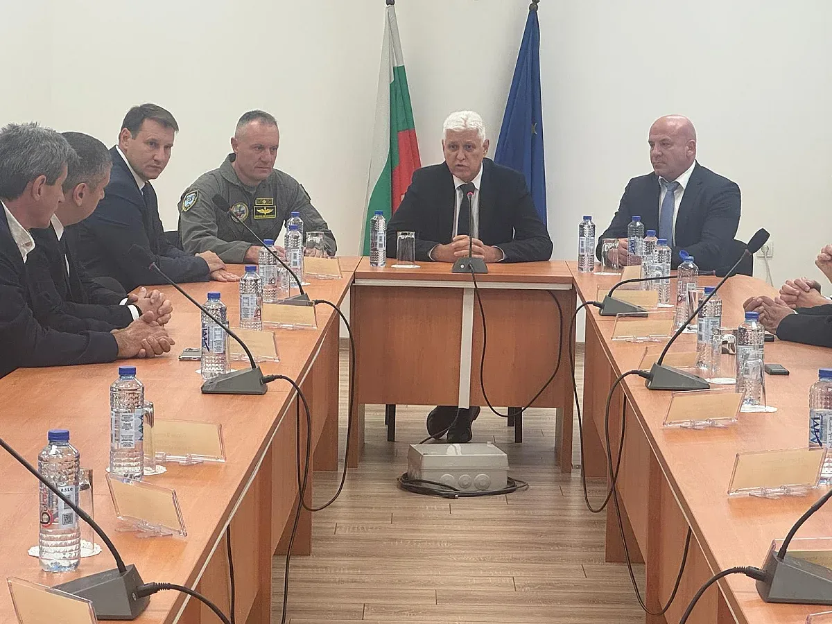 Военният министър увери: Сигурността на хората в Ямбол е гарантирана
