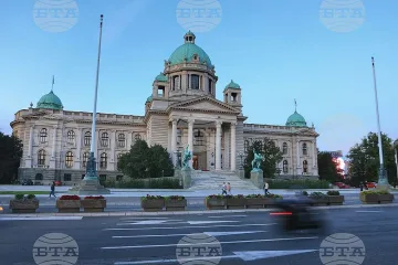 Звуковото оръжие от Белград, което прати хиляди в болница