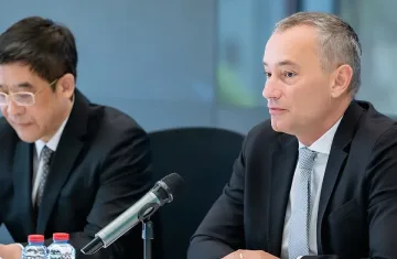 Николай Младенов застана зад сделка, променяща Близкия изток