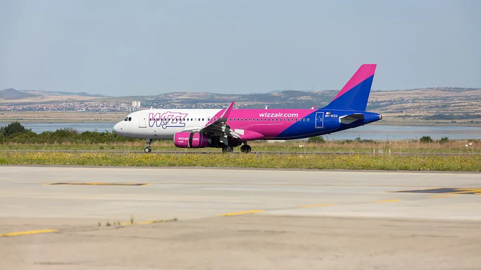wizzair-samolet-kacane-burgas