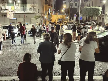 Мощно земетресение разтърси Неапол! Хора панически напуснаха домовете си