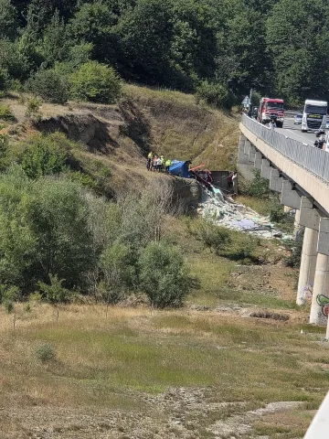 Дойде черната вест за шофьора, паднал с камион 