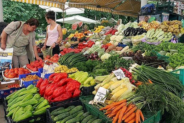 Шок с цените на плодовете и зеленчуците! Надценките стигат 150%