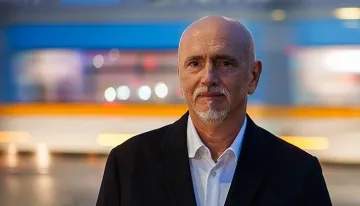 Бивш министър вдигна цените, две комисии го подгониха
