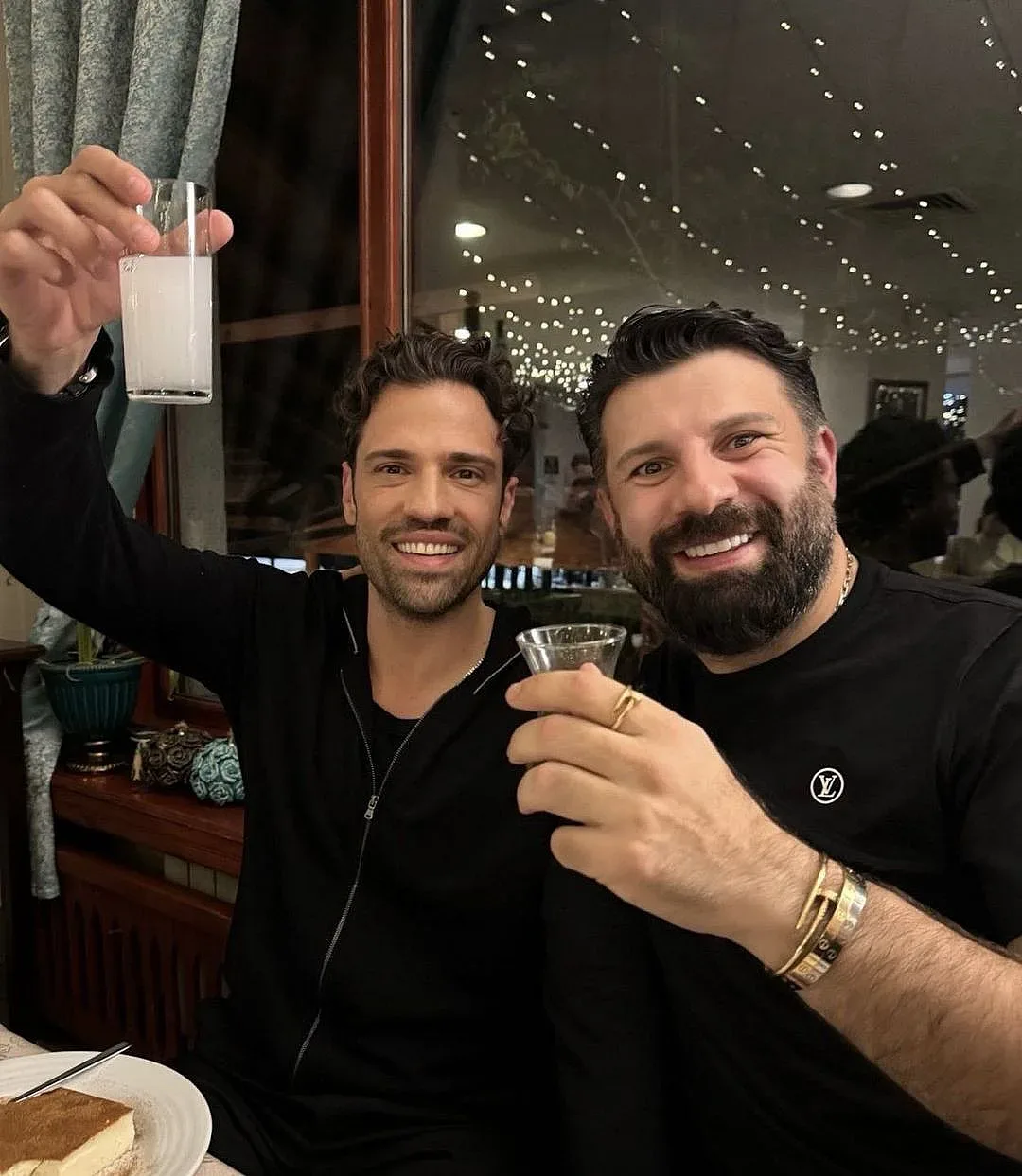 Аргирос вдига на крака НДК. С кого пи узо?