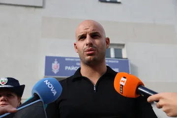 Италианските еврейски ученици са нахлували в частни дворове