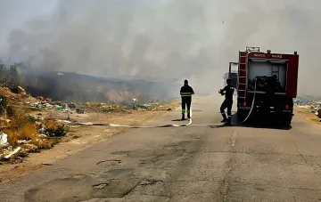 Пламъци край Асеновград, затвориха пътя в двете посоки