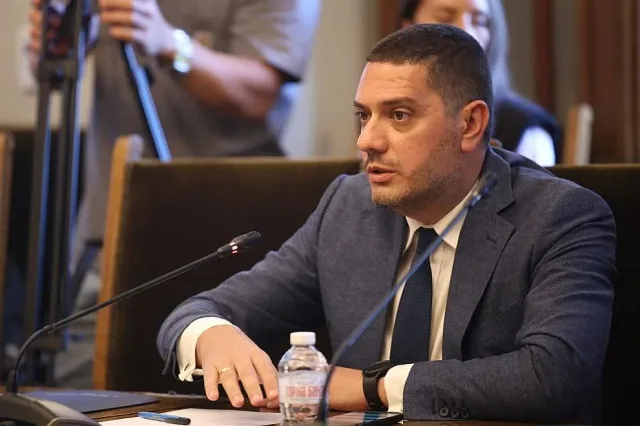 ГЕРБ с горещ въпрос за дрона, който време у нас