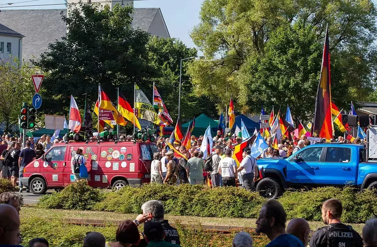 Германия се разлюля от протести преди изборите