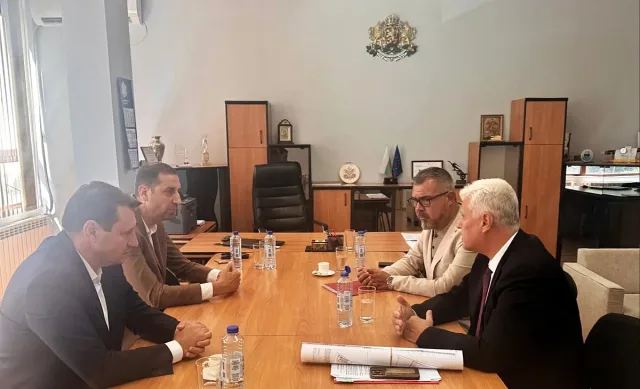 Министър Стоянов представи в Ямбол концепцията на военно формирование "Кабиле"