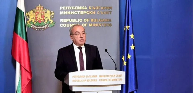 Важно от Донев за новата минимална работна заплата