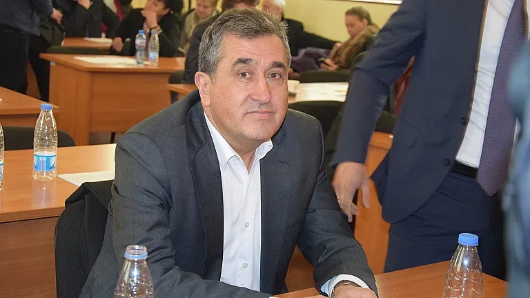 Демерджиев назначи скандален съветник. Бивш офицер от ДС