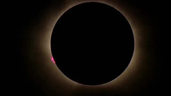 слънчево затъмнение 5