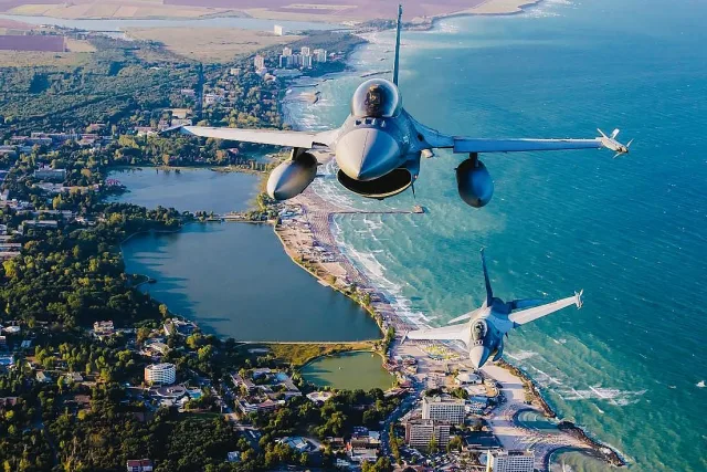 Румъния вдигна два F-16 заради дронове край границата с Украйна