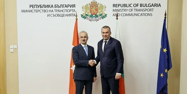 Турският транспортен министър на ключова визита у нас. Стратегически решения
