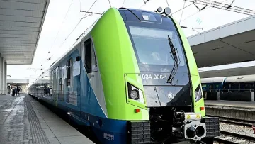 Новите влакове тръгват, големи промени с метрото