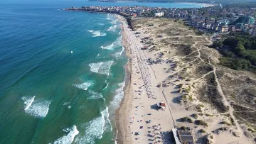 Нов дрон на морето ни! Райски град изтръпна