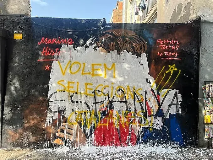 Вандали унищожиха стенопис на Феран Торес в Барселона