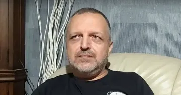 Доц. д-р Милен Иванов го каза. Ако не се контролират, бързо се радикализират