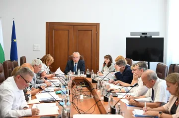 Големият спор за минималната заплата стигна до сделка