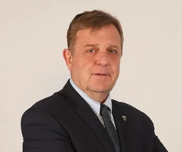 Каракачанов бие тревога: Здравеопазването е в криза!
