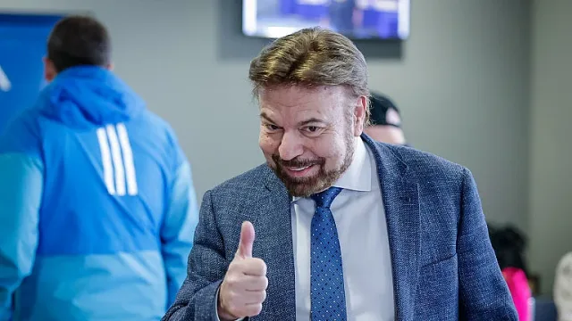 Бившият спонсор на Левски поема легендарен наш клуб