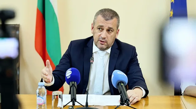 Министър проговори за заглушителя. Нови разкрития
