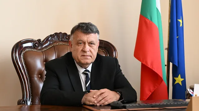 Голяма промяна в училище. Увеличават часовете по военното обучение