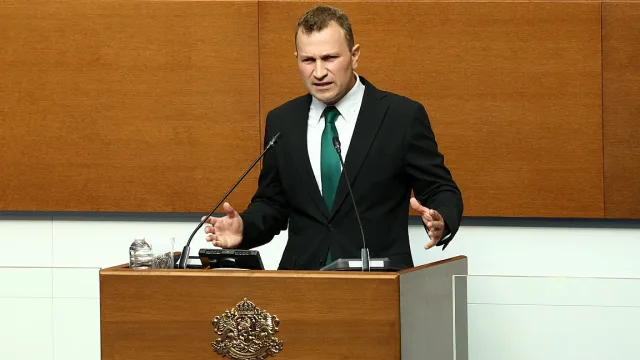 Депутат разкри кои чиновници отиват на тест за почтеност