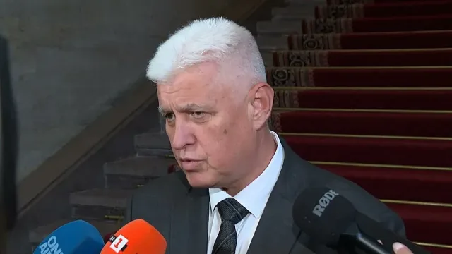 Министърът на отбраната с лоша новина: Остава ни една единствена опция