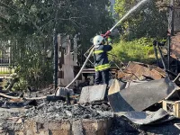 Пожар избухна между два столични квартала. Първи подробности