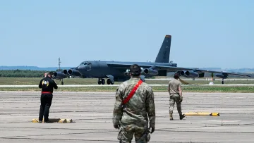 САЩ готви база в Испания за въоръжени бомбардировачи B-52
