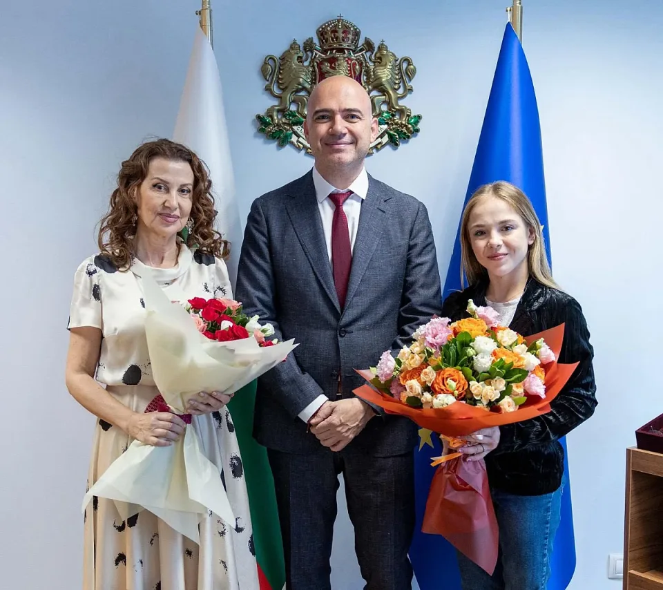 ilin-raeva-nikolova