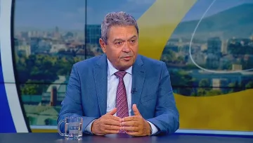 Депутат на Радев проговори за самолетите и заплатите на военните