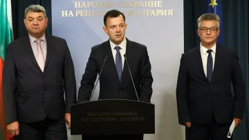 ПБ внесе закон. Оборудват полицейските коли срещу инфаркти