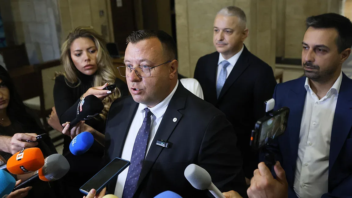 "Възраждане" влиза в президентската надпревара. Другата седмица