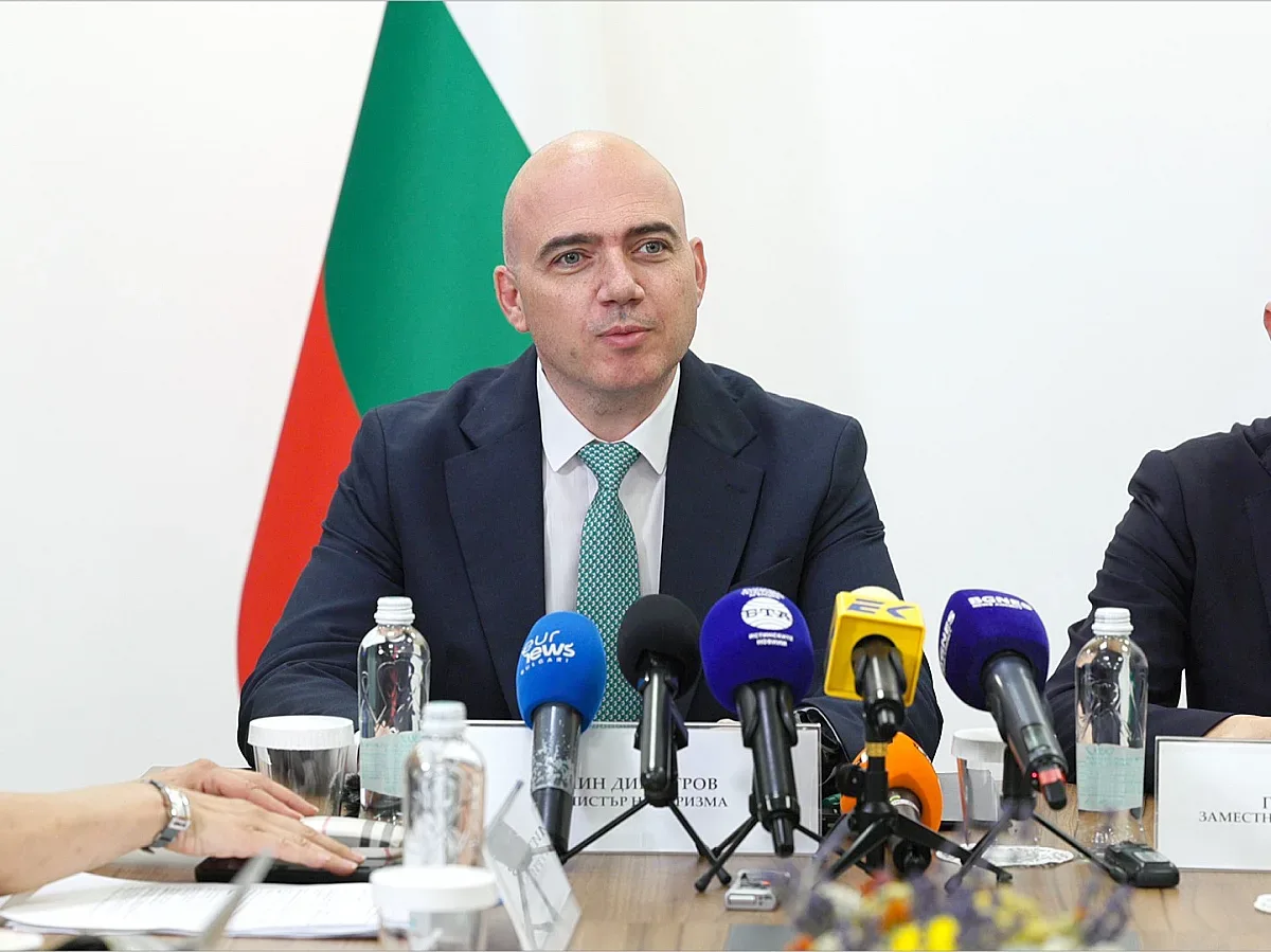 Илин Димитров с голяма реформа. Променя модела за туризъм