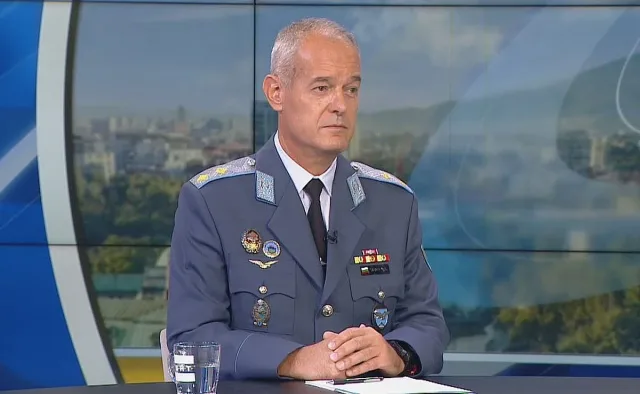 България ускорява подготовката за F-16. Целта са 32 пилоти