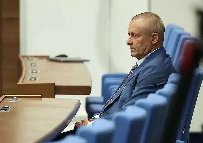 Инженер и застраховател става подуправител на НЗОК
